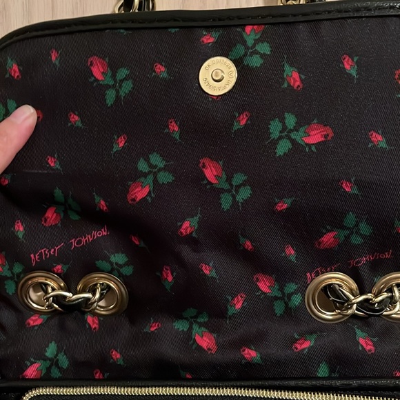 Betsy Johnson purse, this is super cute . Just love it. - Picture 4 of 13